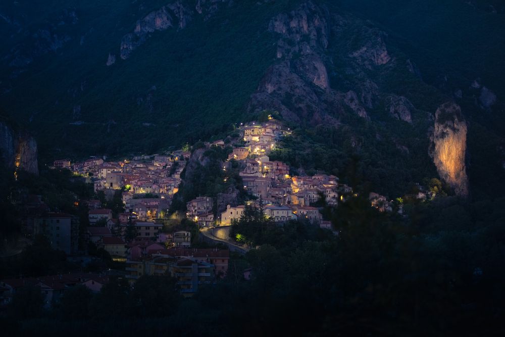 Nocturnal view of Orsomarso - Photo by Francesco Lemma